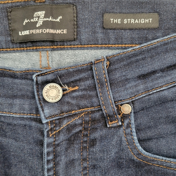 7 For All Mankind LUXE PERFORMANCE Straight Capri Jeans 31. Waist 32 Inseam 26 - Picture 7 of 9